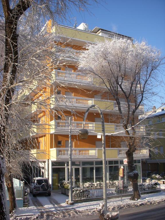 Hotel Villa Linda - Family Hotel - Nuova Costruzione Antisismica Riccione Exterior photo